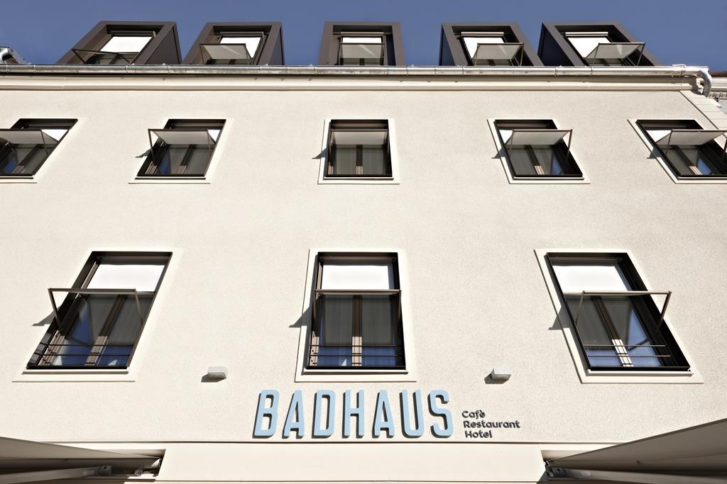 Badhaus - Hotel/Restaurant/Cafe Бад-Галль Екстер'єр фото